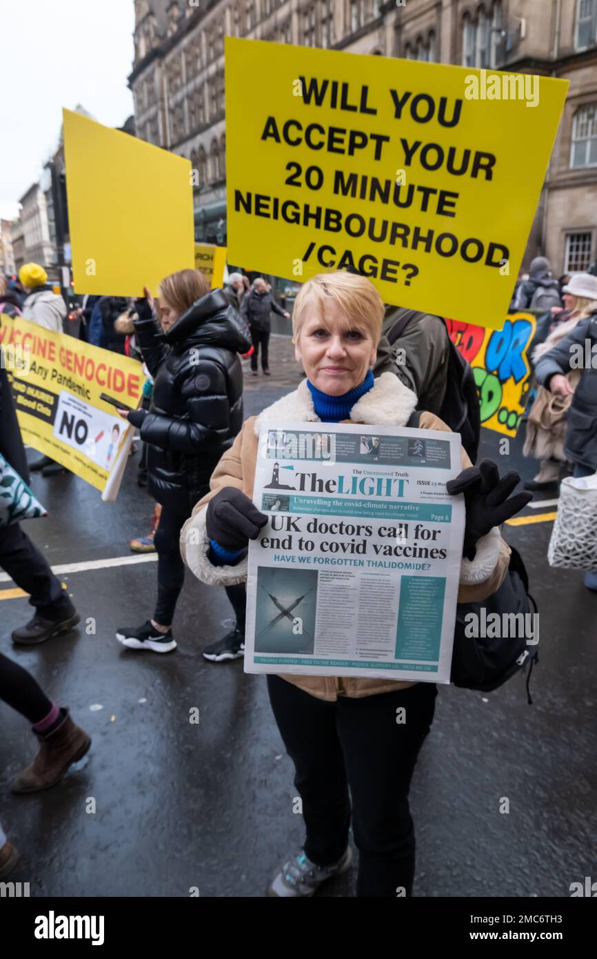 Glasgow, Écosse, Royaume-Uni. 21st janvier 2023. Les manifestants anti-VAX traversent le centre-ville pour un rassemblement aux Buchanan Street Steps. Credit: SKULLY/Alay Live News Banque D'Images