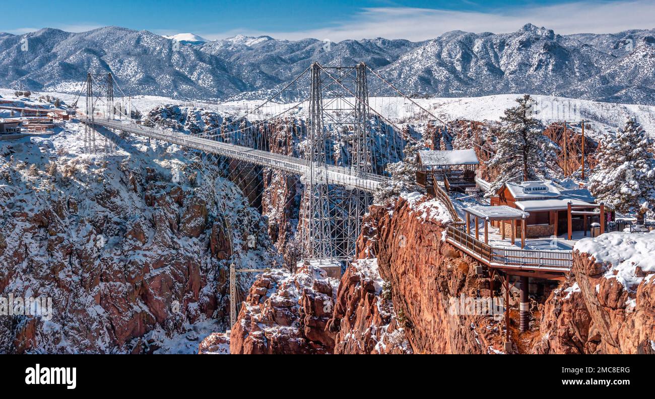 Une vue d'hiver du pont Royal gorge Bridge près de Canon City, Colorado, le pont suspendu le plus haut des États-Unis à près de mille pieds abov Banque D'Images