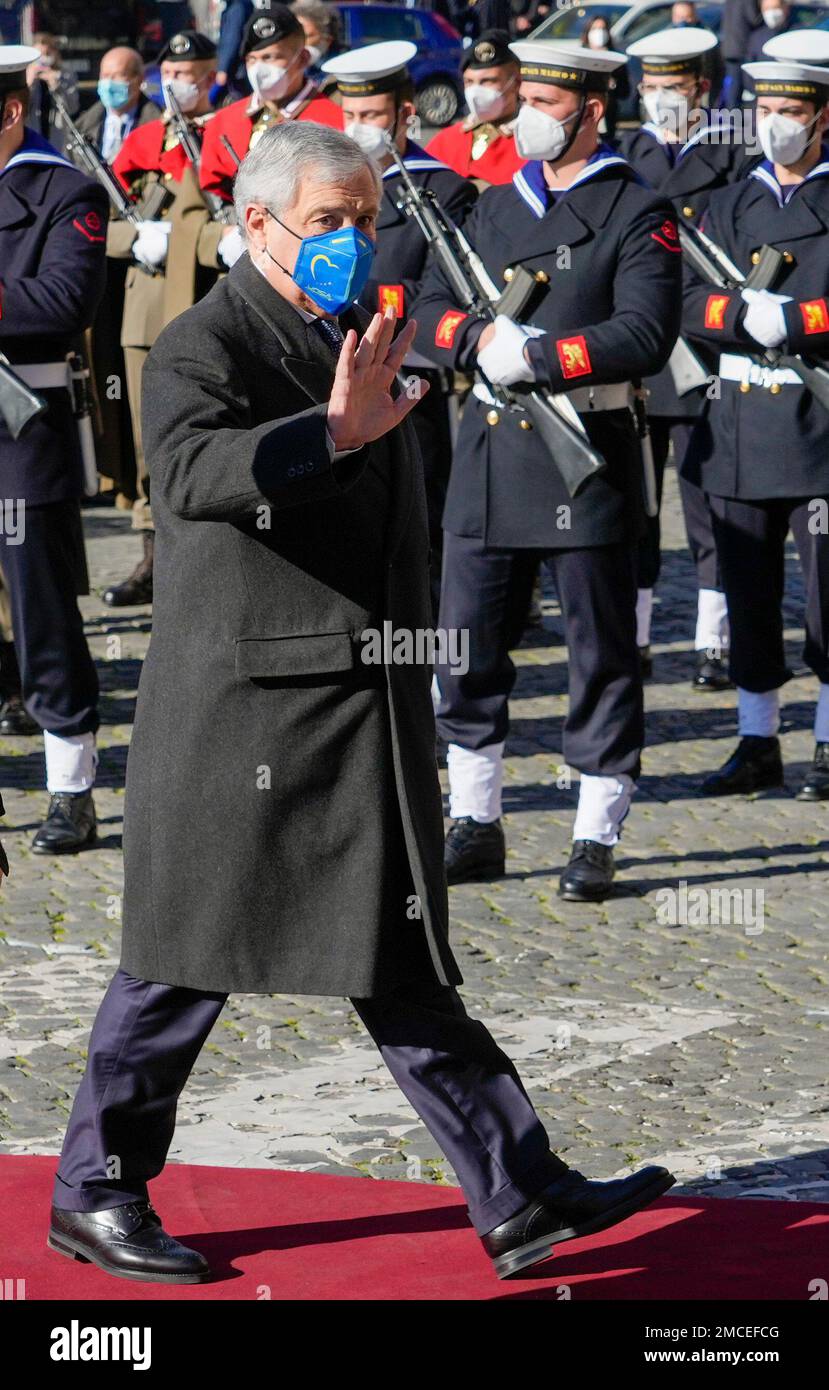 Former President of the EU Parliament Antonio Tajani arrives for the state funerals of late EU Parliament President David Sassoli at Santa Maria degli Angeli Basilica in Rome, Friday, Jan. 14, 2022. David Sassoli, an Italian journalist who worked his way up in politics while defending the downtrodden and oppressed to become president of the European Union's parliament, died in an Italian hospital on Tuesday at 65. (AP Photo/Gregorio Borgia) Banque D'Images