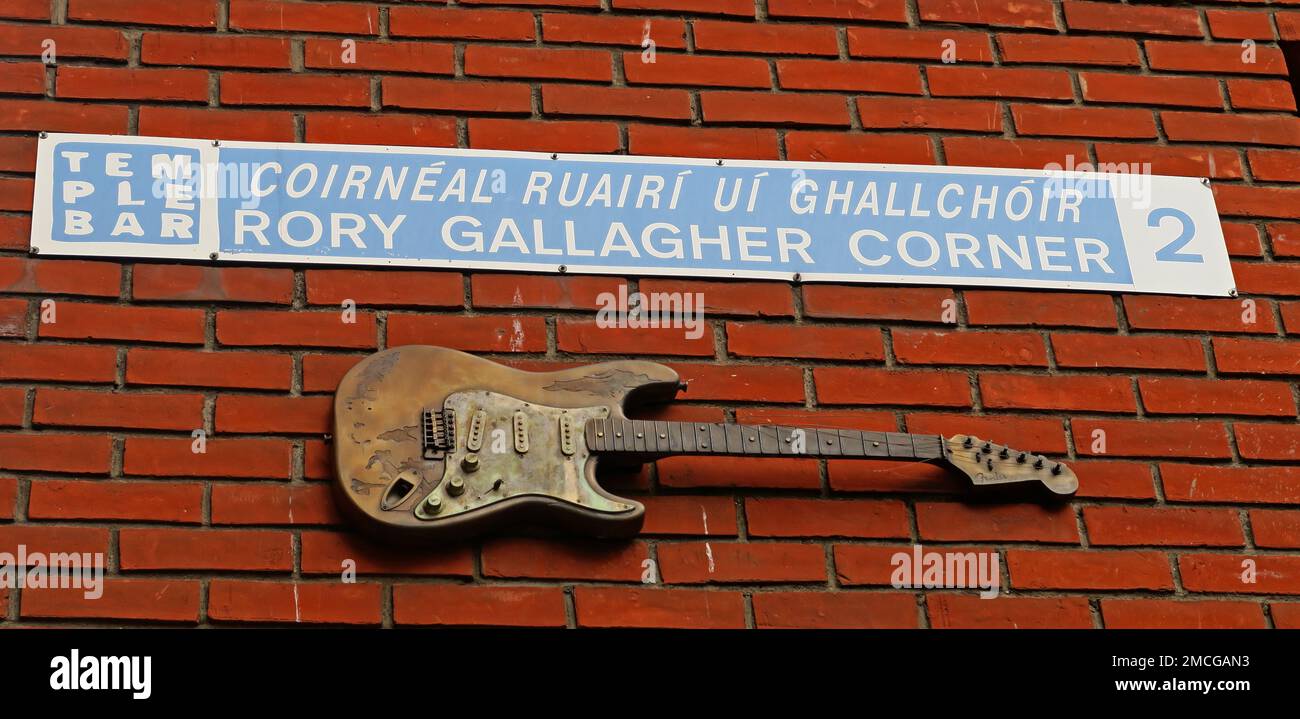 Rory Gallagher Corner Dublin, guitare sur un mur, attraction touristique à Temple Bar. Banque D'Images