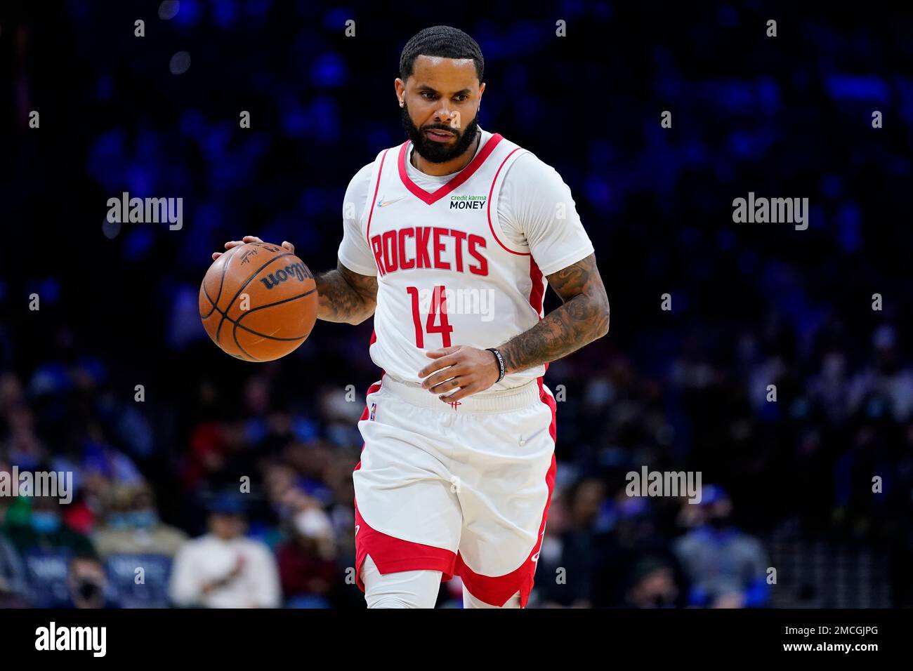 Houston Rockets' D.J. Augustin plays during an NBA basketball game, Monday,  Jan. 3, 2022, in Philadelphia. (AP Photo/Matt Slocum Photo Stock - Alamy