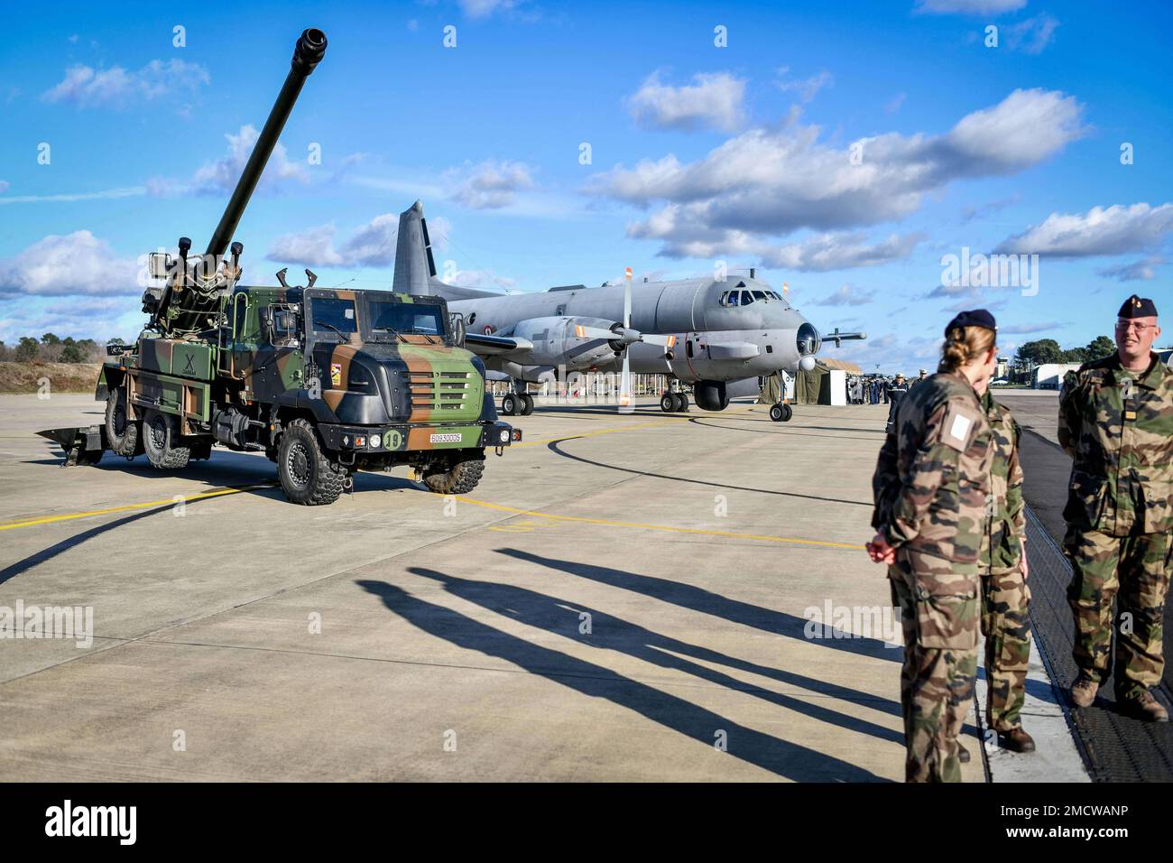 Mont de Marsan, France. 22nd janvier 2023. Un lance-roquettes LRU est  photographié sur la base militaire 118, à mon-de-Marsan, en France, sur 20  janvier 2023. Photo par Ugo Amez/Pool/ABCAPRESS.COM crédit: Abaca Press/Alay