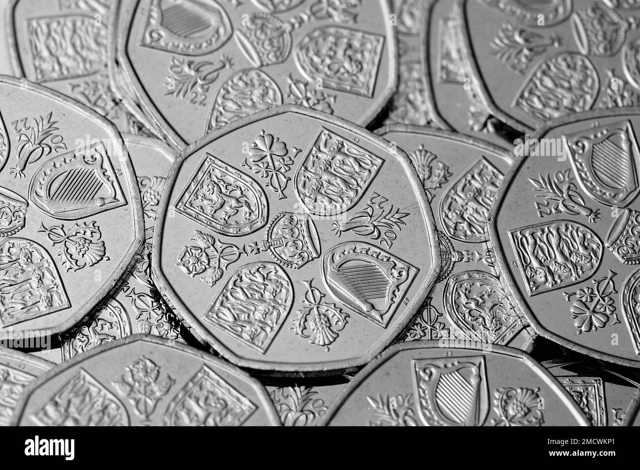 Première effigie de pièces du roi Charles III sur 2022 50 pièces de clôture. Banque D'Images
