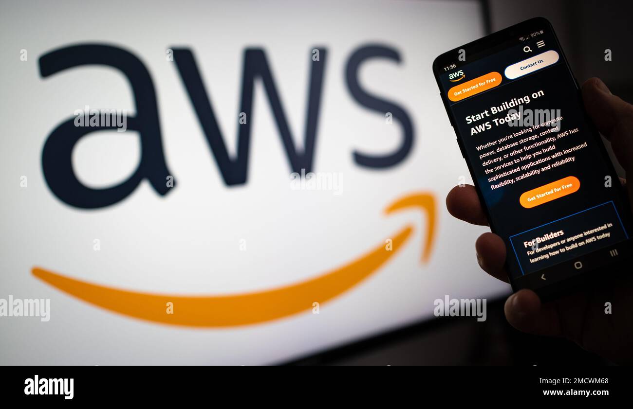 Amazon Web Services (AWS) - site Web AWS sur appareil mobile Banque D'Images