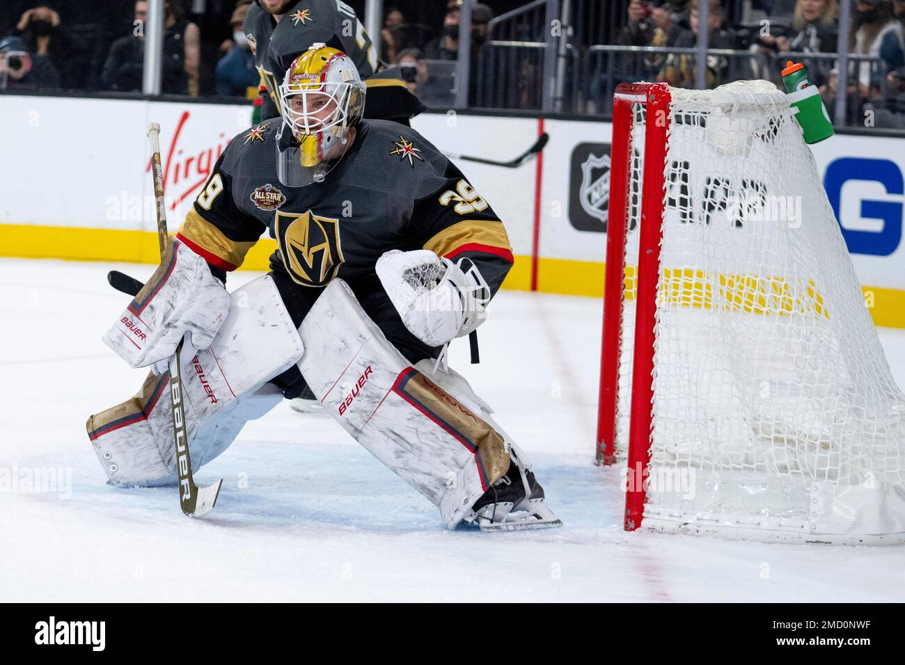 Vegas Golden Knights goalie Laurent Brossoit (39) defends the goal during a game against the Minnesota Wild Thursday, Nov. 11, 2021, in Las Vegas. (AP Photo/Eric Jamison) Banque D'Images