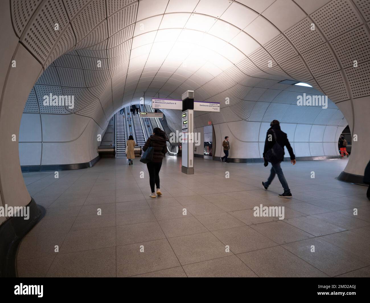 Escalier mécanique, escaliers mécaniques, en mouvement, escaliers, sur Elizabeth Line Moorgate Banque D'Images