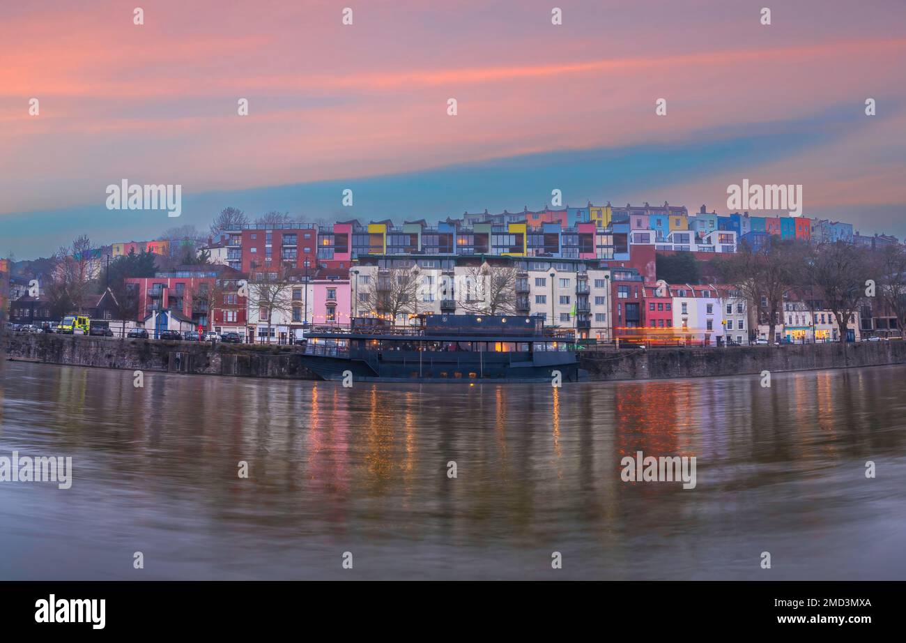 Bristol Cityscape, couleurs naturelles au coucher du soleil Banque D'Images