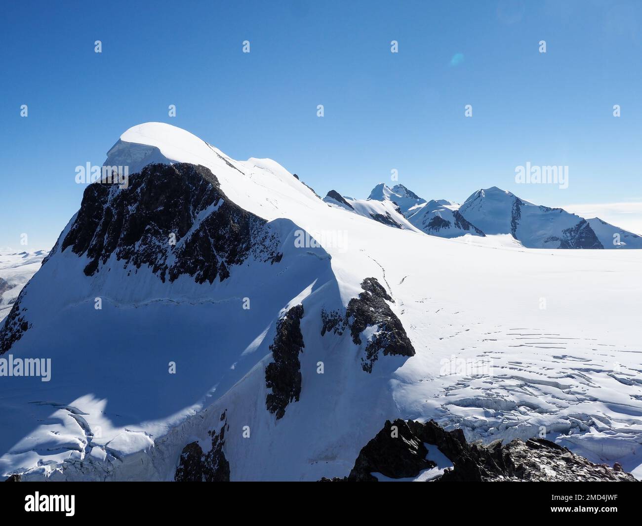 Zermatt, Suisse : le paradis du glacier Matterhorn atteint un pic de 3883m Banque D'Images