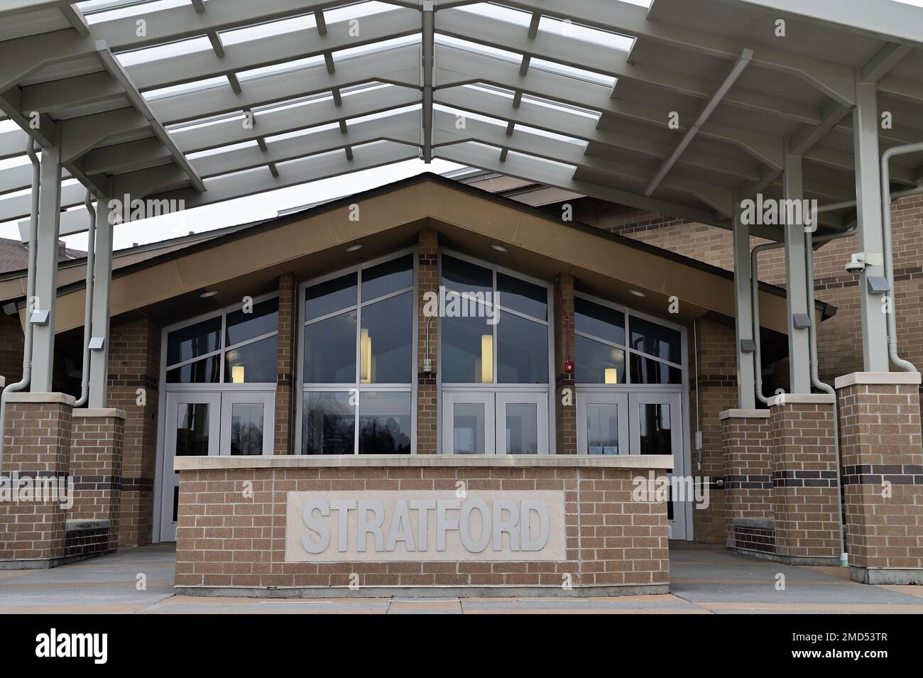 Bloomingdale, Illinois, États-Unis. Une école intermédiaire de quartier dans un système scolaire public dans la banlieue de Chicago. Banque D'Images