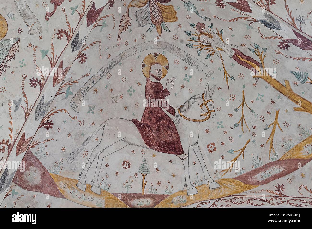 Zacchaeus monte un sycomore pour voir l'entrée thriumphale dans Jérusalem, une fresque ancienne de l'église d'Elmelunde, Danemark, 10 octobre 2022 Banque D'Images