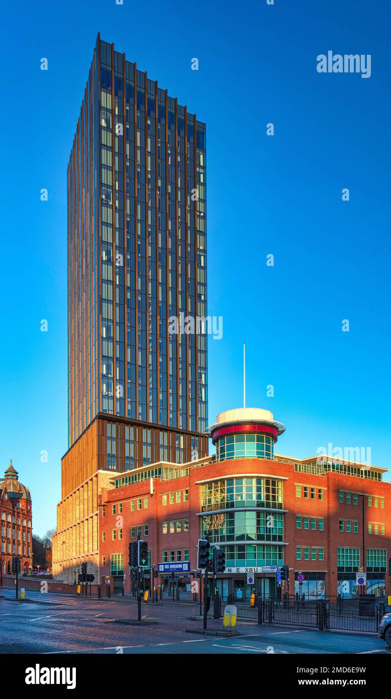 Vue sur la Tour d'Hadrien au coucher du soleil, Newcastle upon Tyne, Tyne & Wear, Angleterre, Royaume-Uni Banque D'Images