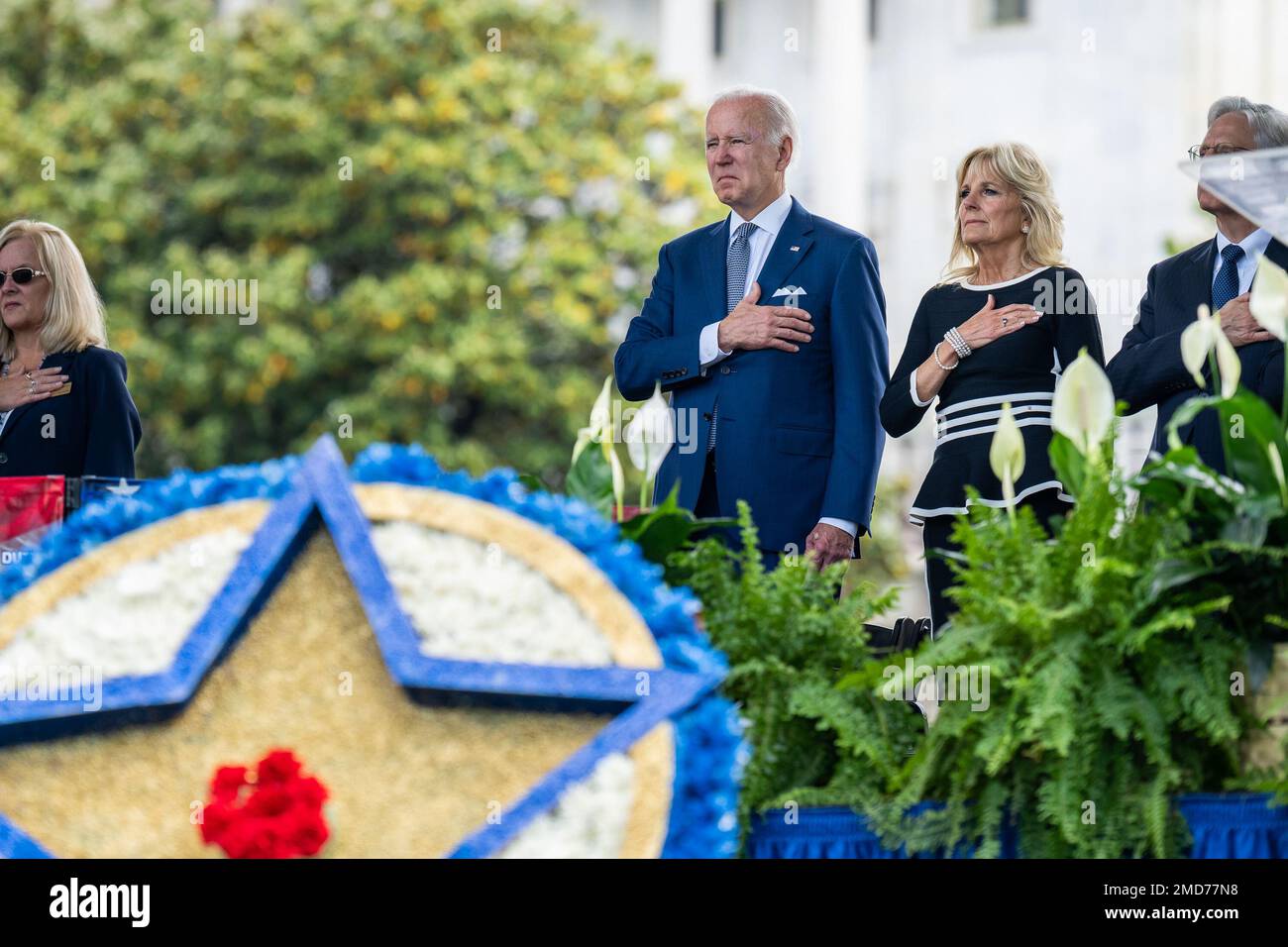 Reportage : le président Joe Biden et la première dame Jill Biden assistent au service commémoratif des officiers nationaux de la paix, dimanche, 15 mai 2022, aux États-Unis Capitole Banque D'Images