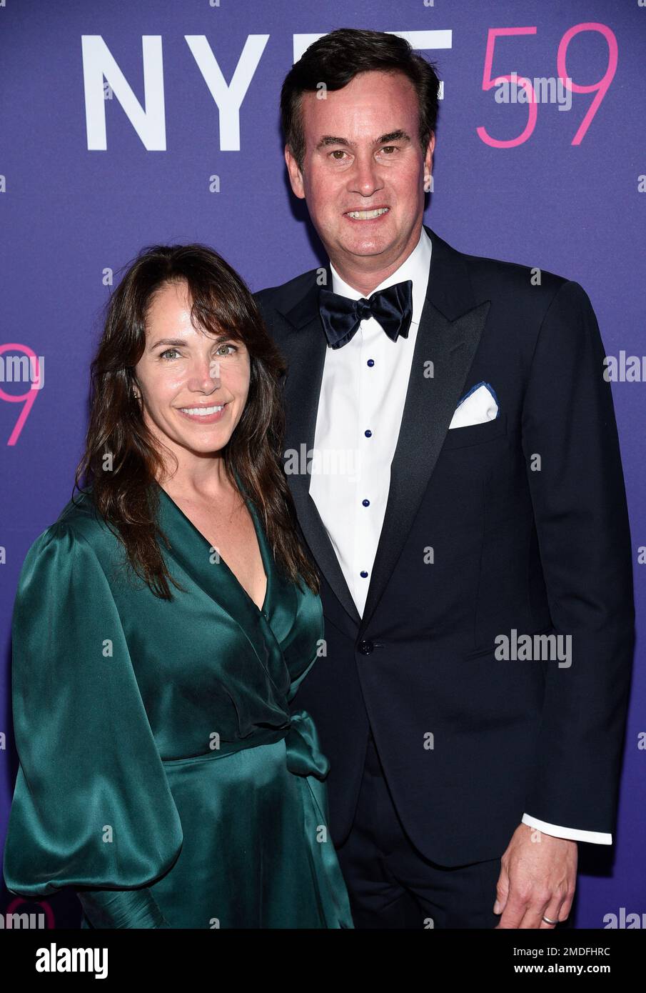 Head of worldwide video at Apple, Zack Van Amburg, right, and wife Lisa Van Amburg attend the 59th New York Film Festival opening night screening of "The Tragedy of Macbeth" at Alice Tully Hall on Friday, Sept. 24, 2021, in New York. (Photo by Evan Agostini/Invision/AP) Banque D'Images