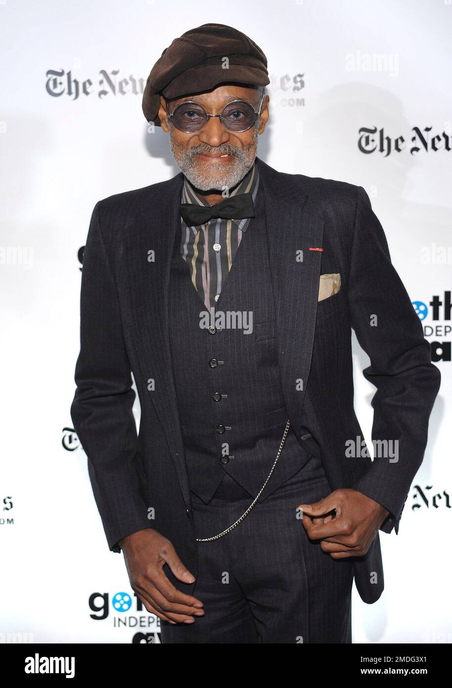 FILE - Gotham Tribute Honors recipient, filmmaker Melvin Van Peebles attends the 18th Annual Gotham Independent Film Awards at Cipriani Wall Street on Tuesday, Dec. 2, 2008, in New York. Van Peebles, a Broadway playwright, musician and movie director whose work ushered in the “blaxploitation” films of the 1970s, has died at age 89. His family said in a statement that Van Peebles died Tuesday night, Sept. 21, 2021, at his home. (AP Photo/Evan Agostini, File) Banque D'Images