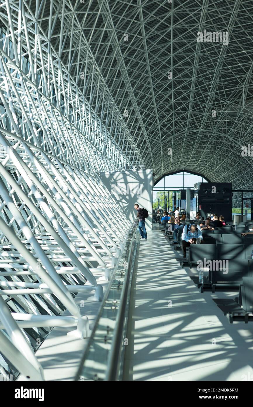 Croatie, Zagreb, l'intérieur du nouvel aéroport international de Zagreb. Banque D'Images