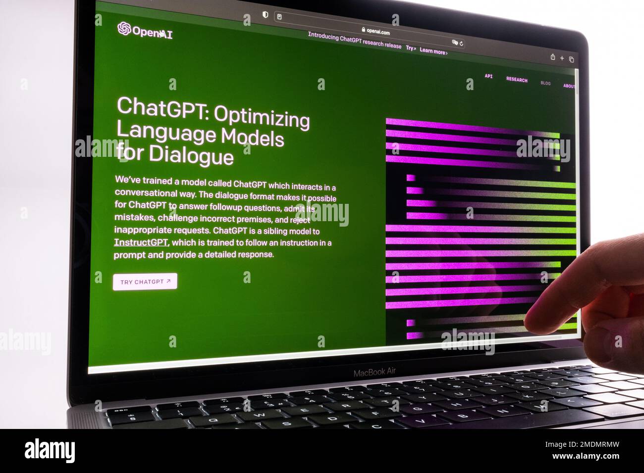 Première page ChatGPT vue sur l'ordinateur portable. Intelligence artificielle ai chatbot par Open ai. Stafford, Royaume-Uni, 23 janvier 2023 Banque D'Images