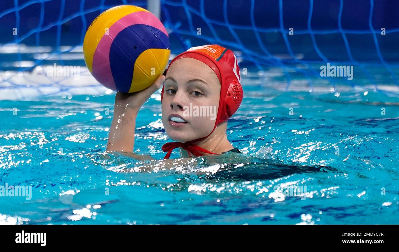 Australia's goalkeeper Gabriella Palm plays against The Netherlands during a classification round women's water polo match at the 2020 Summer Olympics, Saturday, Aug. 7, 2021, in Tokyo, Japan. (AP Photo/Mark Humphrey) Banque D'Images