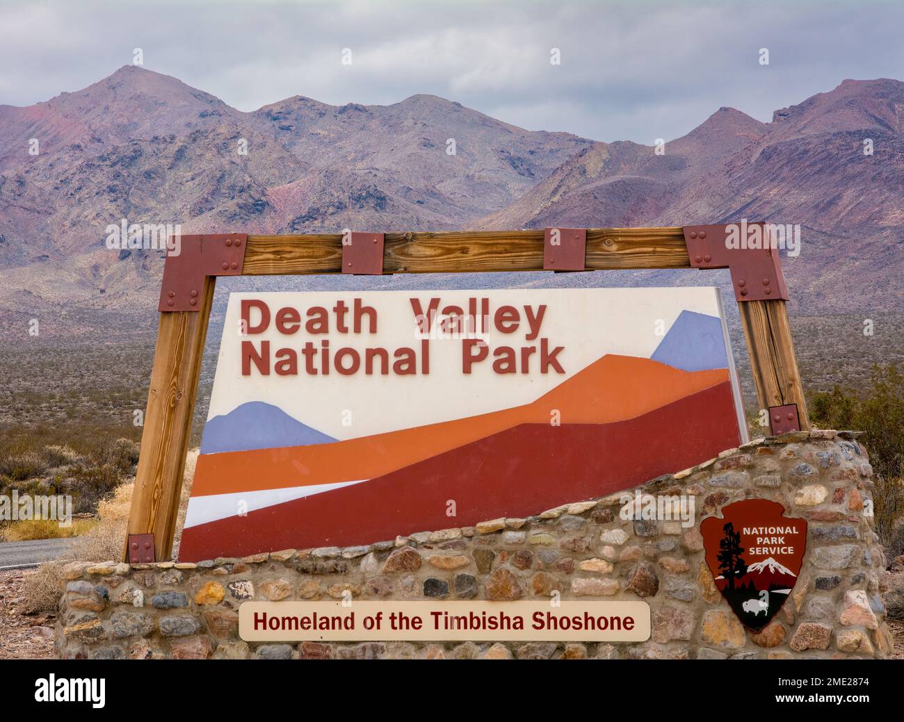 Panneau d'entrée pour le parc national de Death Valley, Californie. Banque D'Images