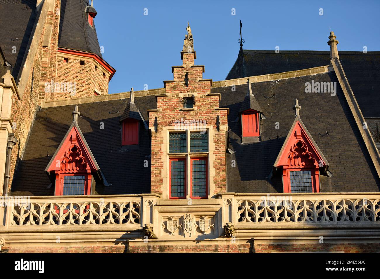 Belgique, Flandre Occidentale, Bruges, toit de bâtiment historique Banque D'Images