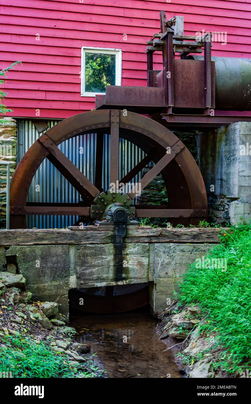 Waterwheel at Wallace Cross Mill, York County Pennsylvania USA, Felton, Pennsylvanie Banque D'Images