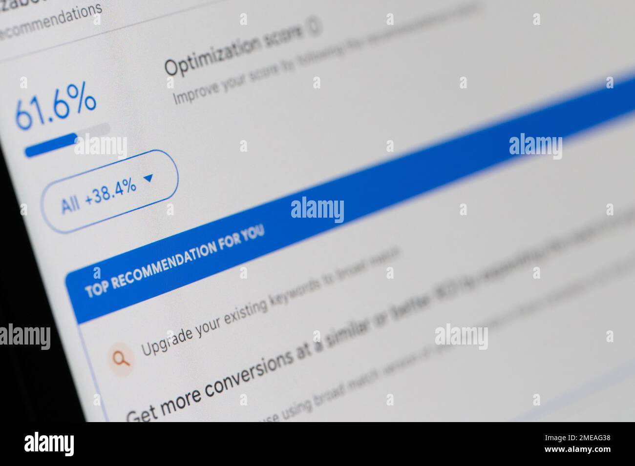 New york, Etats-Unis - 23 janvier 2022: Score d'optimisation des annonces google sur l'écran de l'appareil gros plan vue arrière-plan Banque D'Images