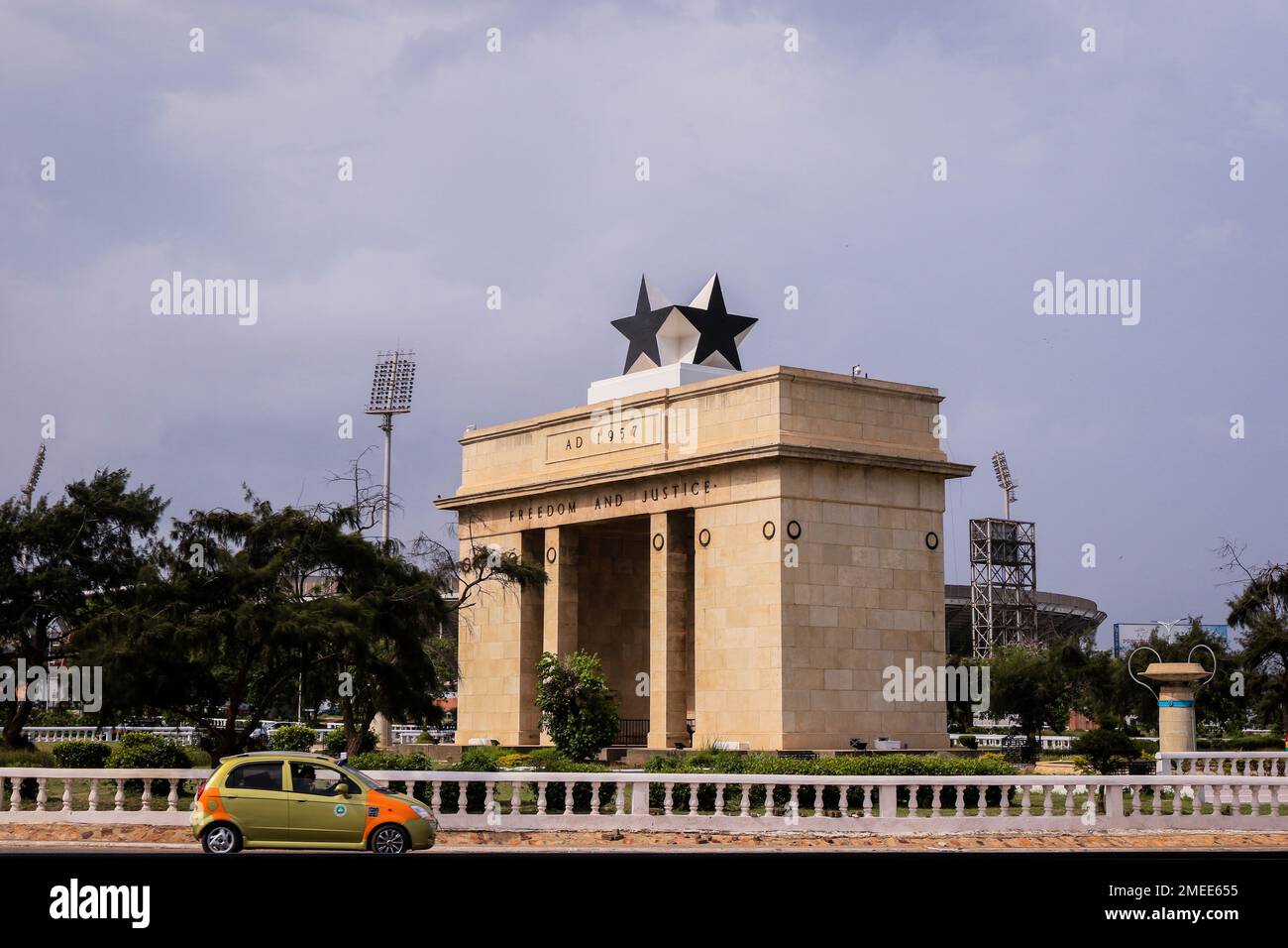 Arc de l'indépendance sur la place de l'étoile noire à Accra, capitale africaine, Ghana Banque D'Images