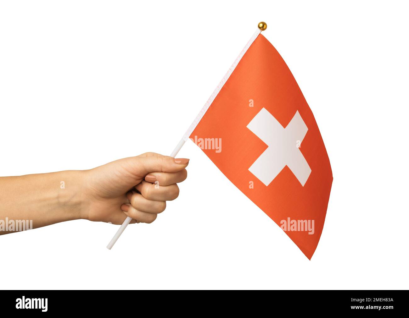 Femme tenant main drapeau suisse isolé sur fond blanc, modèle pour les designers Banque D'Images