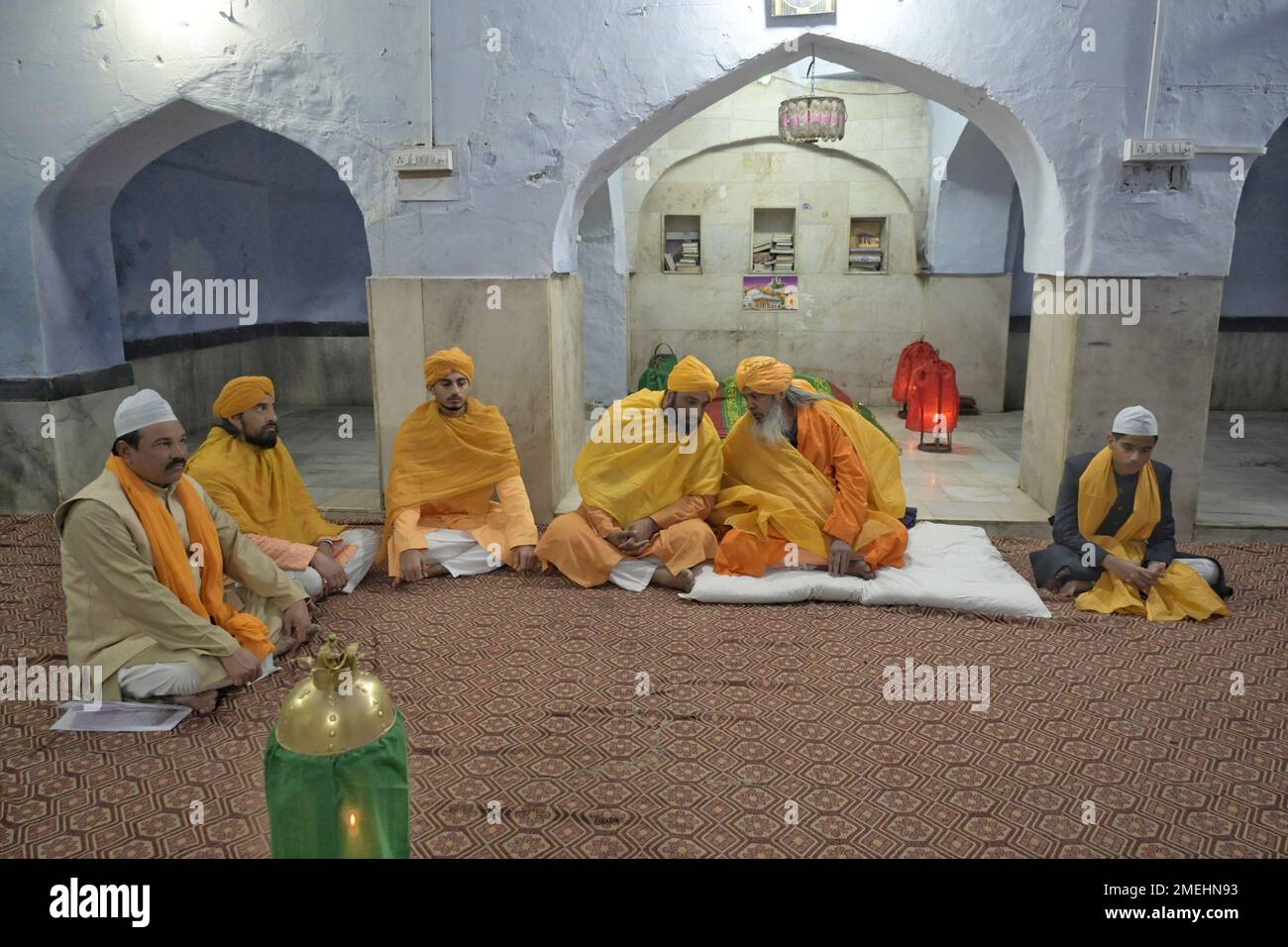 Ajmer, Rajasthan, Inde. 24th janvier 2023. Dargah Dewan (chef spirituel) Syed Zainul Abideen pendant Mehfil et Khusl Ki Rasam pendant l'Urs annuel à Ajmer. (Credit image: © Shaukat Ahmed/Pacific Press via ZUMA Press Wire) USAGE ÉDITORIAL SEULEMENT! Non destiné À un usage commercial ! Crédit : ZUMA Press, Inc./Alay Live News Banque D'Images