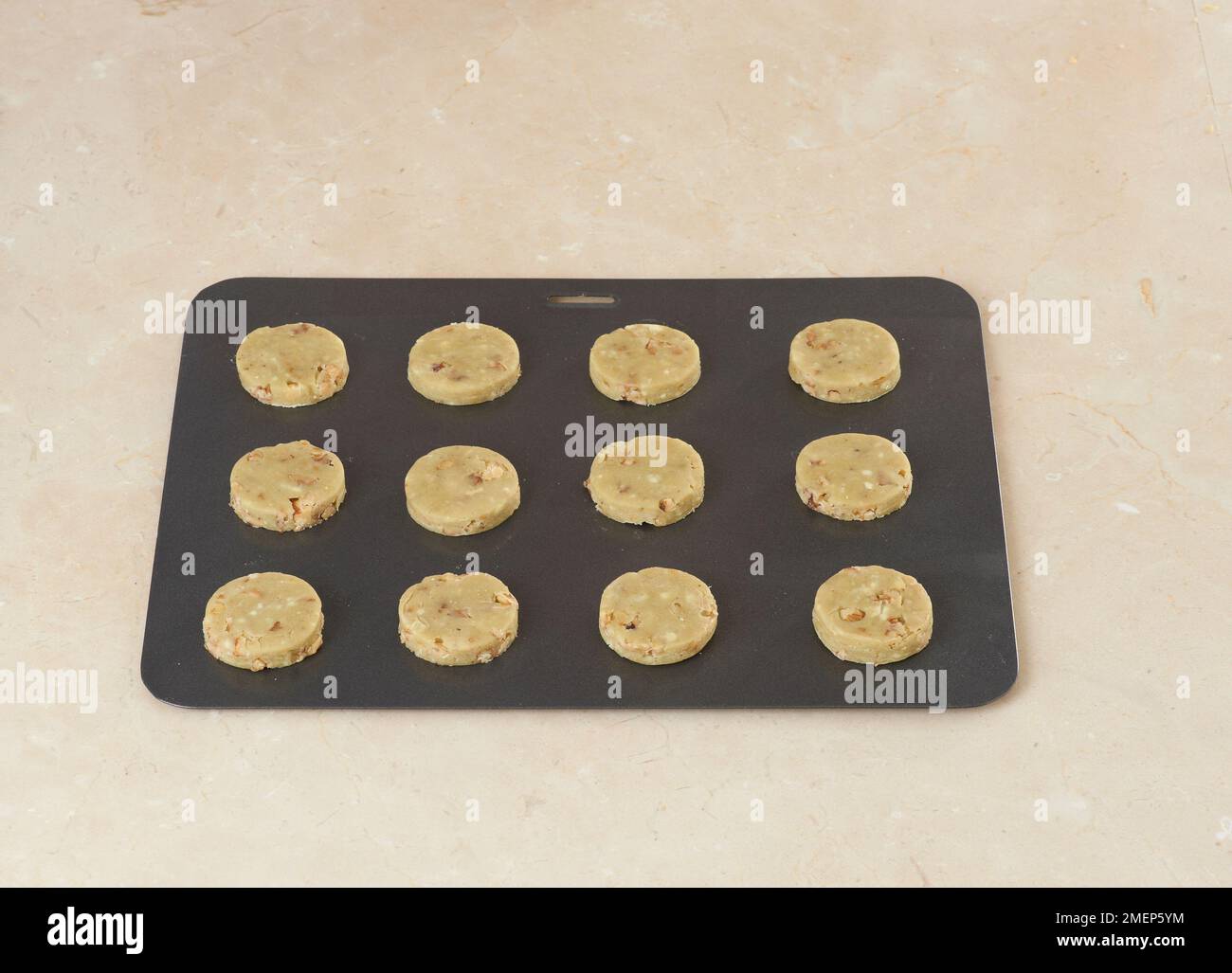 Biscuits Stilton et noix Banque D'Images