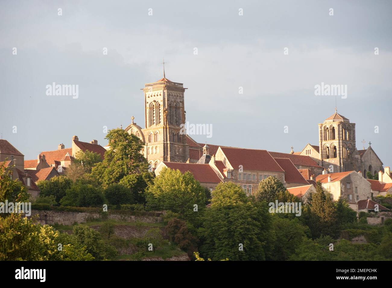 France, Bourgogne, Yonne, Vézelay, Basilique Sainte-Marie-Madeleine, église de l'abbaye Banque D'Images