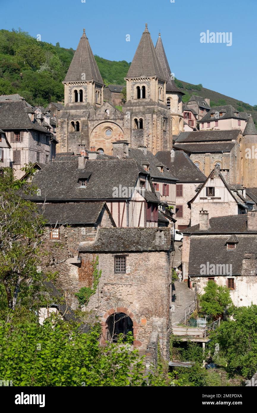 Abbaye sainte foy conques Banque de photographies et d’images à haute ...