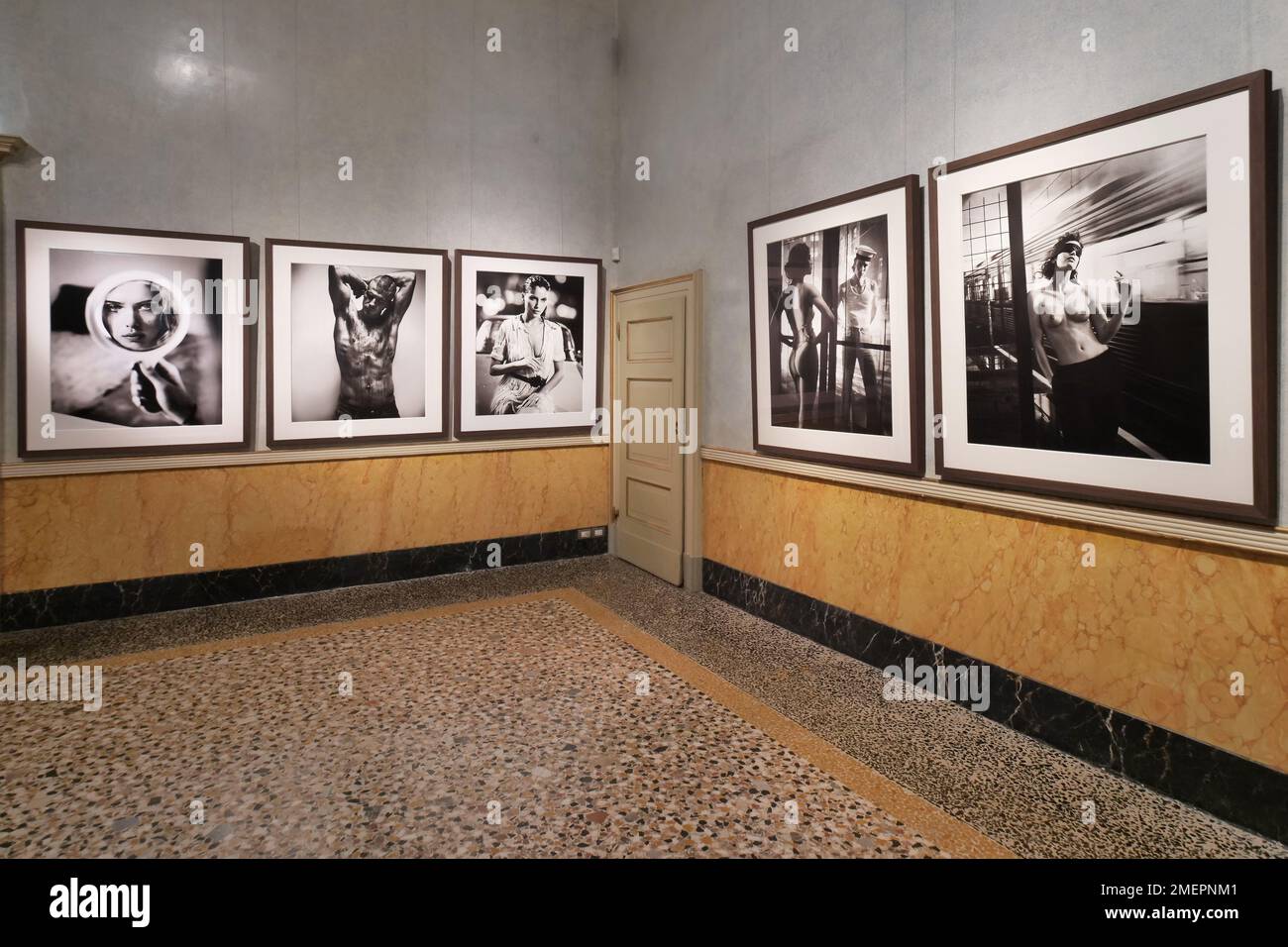 Exposition photographique de Vincent Peeters au palais royal de Milan, janvier 2023 Banque D'Images