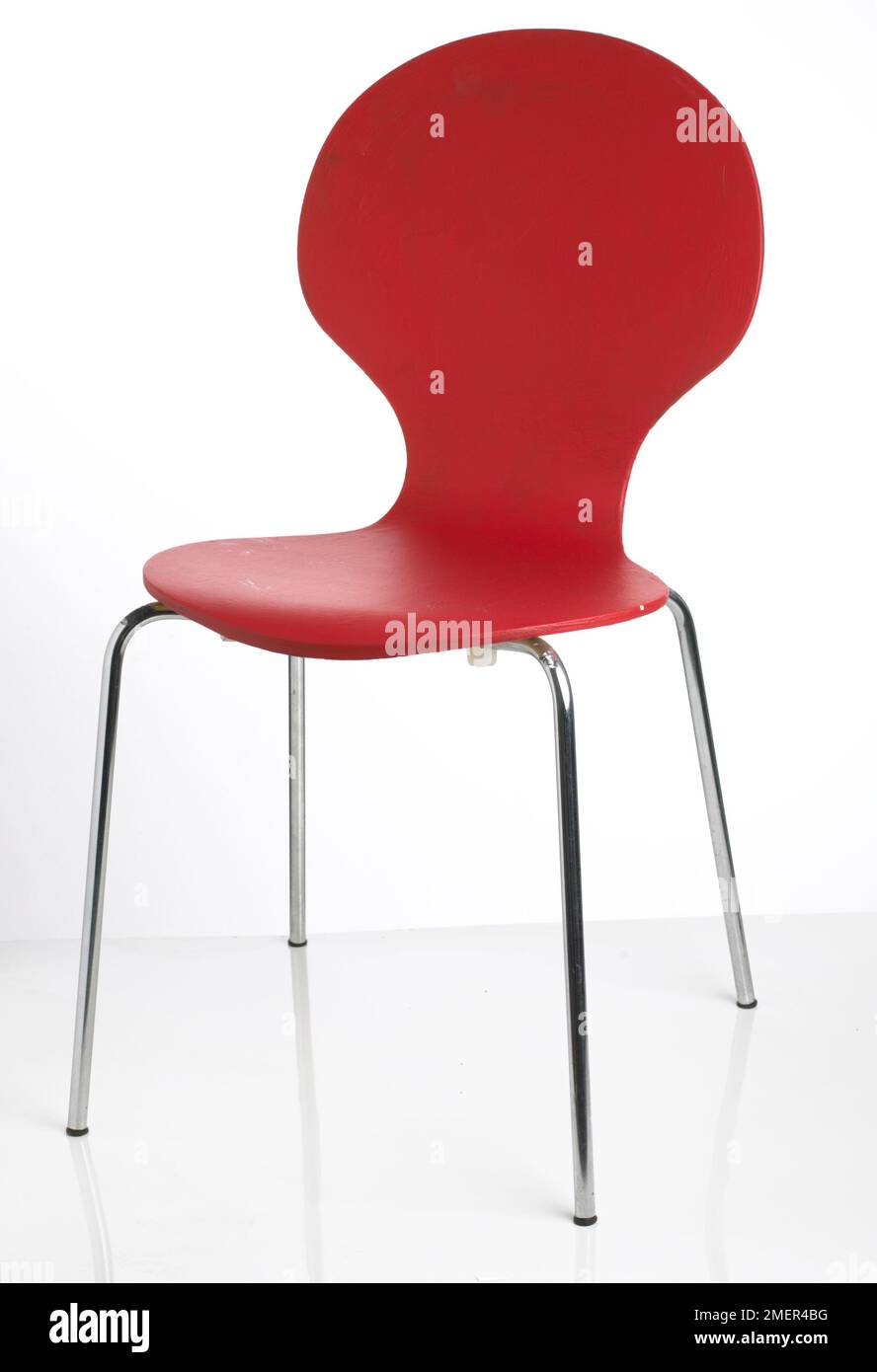 Chaise en bois rouge Banque D'Images