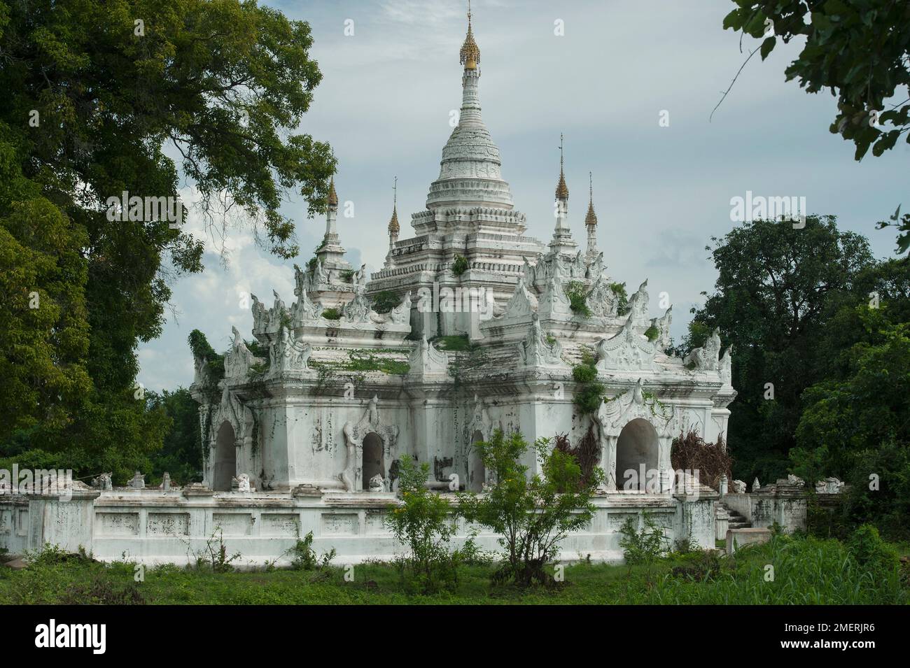 Myanmar, région de Mandalay, Inwa, temple Banque D'Images