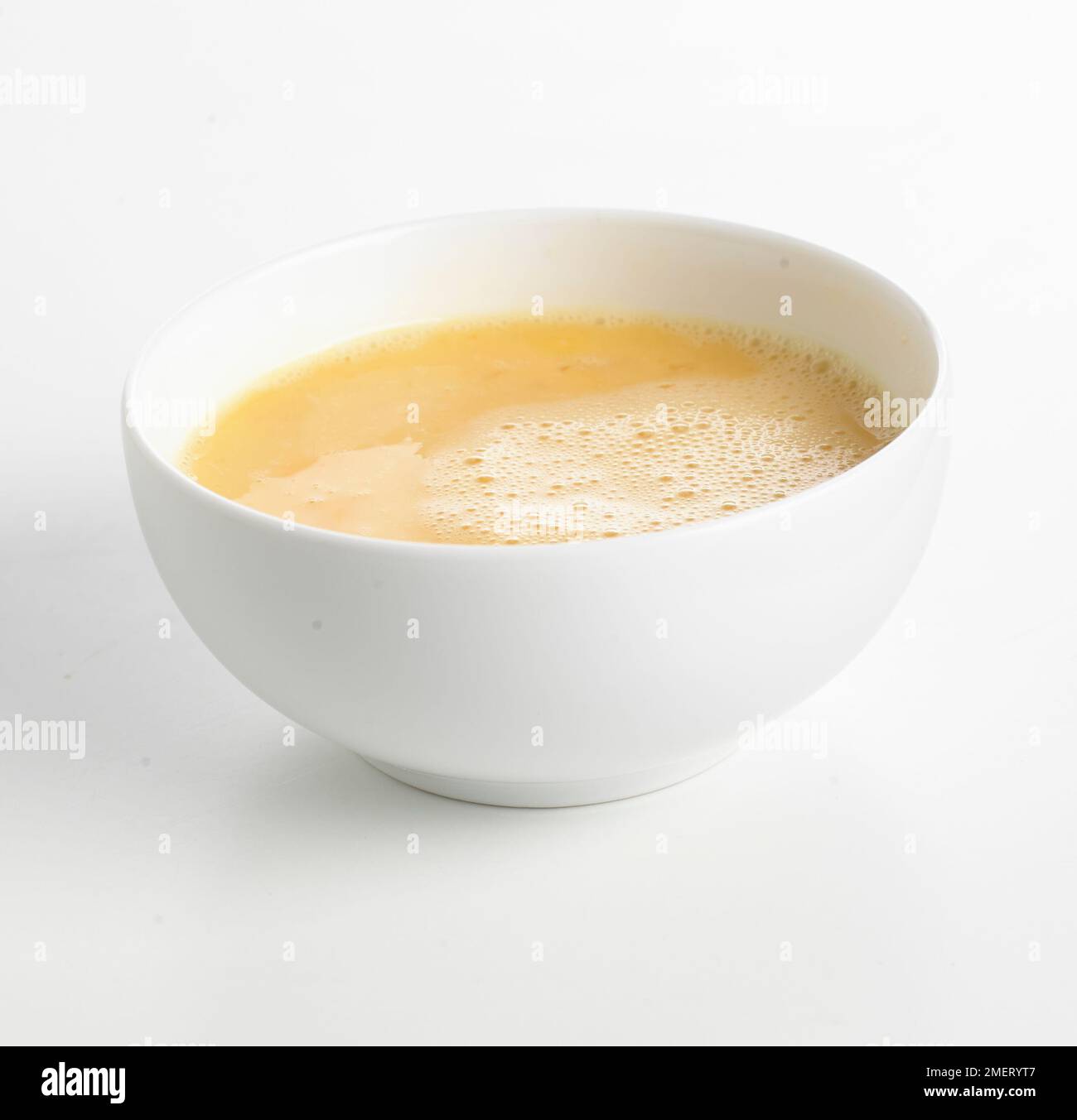 Bol d'œufs battus Banque D'Images