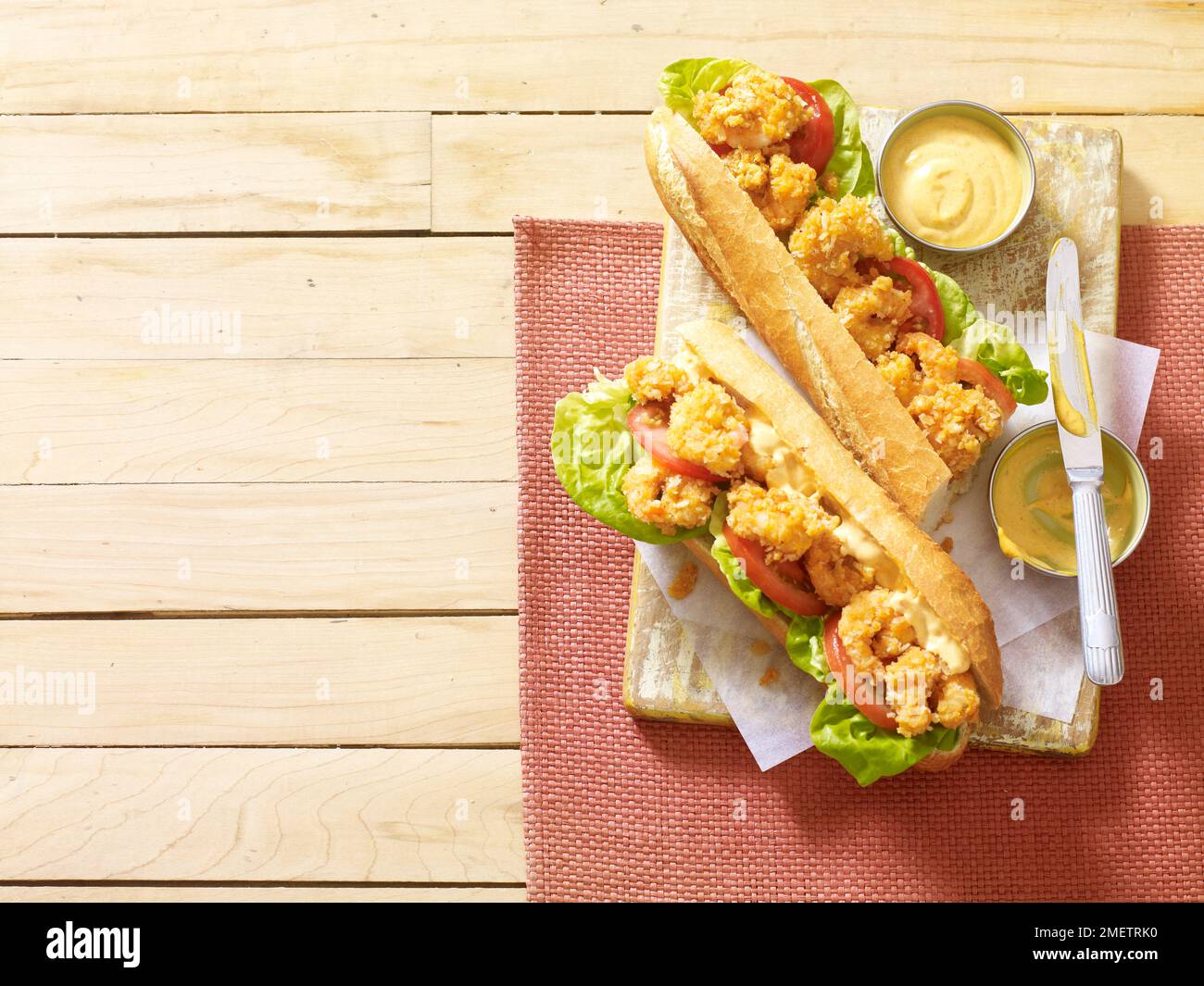 Crevettes frites po'garçons avec remoulade Banque D'Images