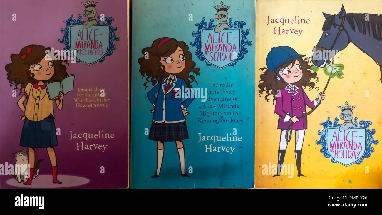 Série Alice-Miranda - Livres par Jacqueline Harvey 2011 Banque D'Images