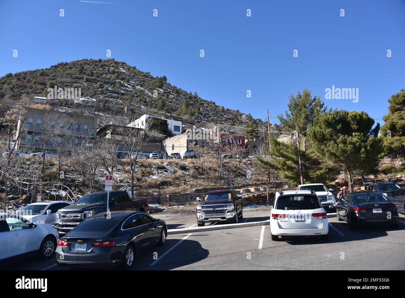 Jerome, AZ. Aux Etats-Unis Mai 18, 2018. Un monument historique national 1967, Jerome's Cleopatra hill tunnel/boom minier de cuivre à ciel ouvert buste 1890 à 1950. Banque D'Images