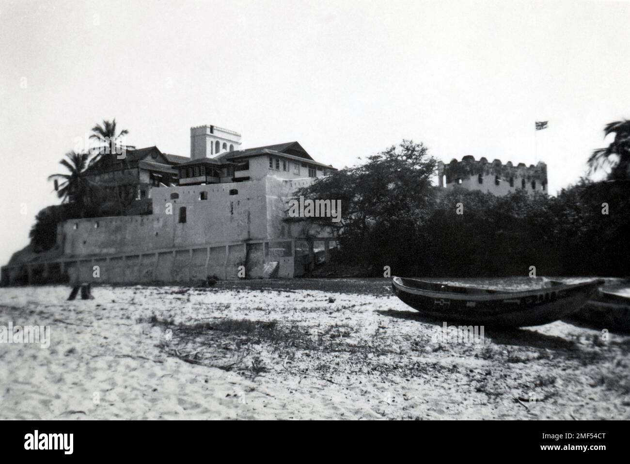 Château d'OSU / Château de Christiansborg, Ghana / la Côte d'Or, Afrique de l'Ouest britannique coloniale, 1946. Le fort a été construit pour la première fois par Danemark Norvège en 1660. Le commerce initial était pour l'or et l'ivoire, puis la traite des esclaves de l'Atlantique. Banque D'Images