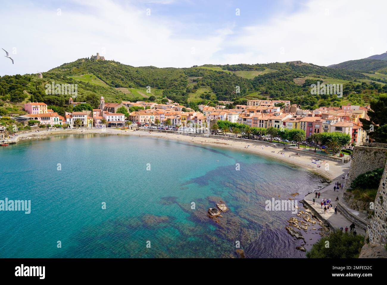 Village médiéval de Collioure en France, vue sur la côte catalane française Banque D'Images
