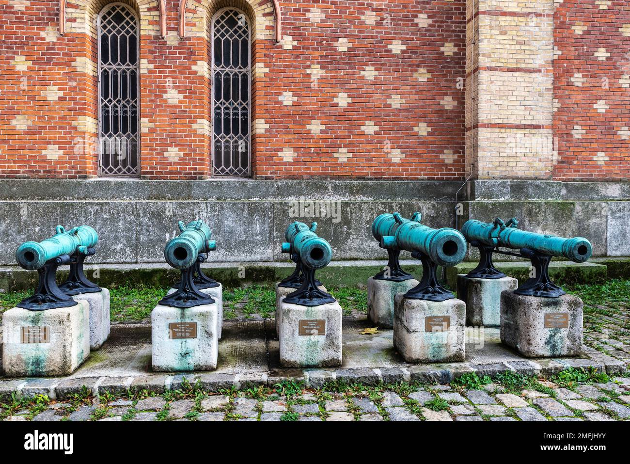 Vienne, Autriche - 16 octobre 2022 : canons du 18th siècle au Musée d'Histoire militaire de Vienne, Autriche Banque D'Images