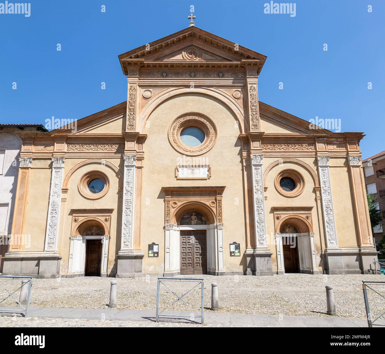BIELLA, ITALIE - 15 JUILLET 2022 : la façade de l'église Chiesa di San Sebastiano à partir de 19. cent. Banque D'Images