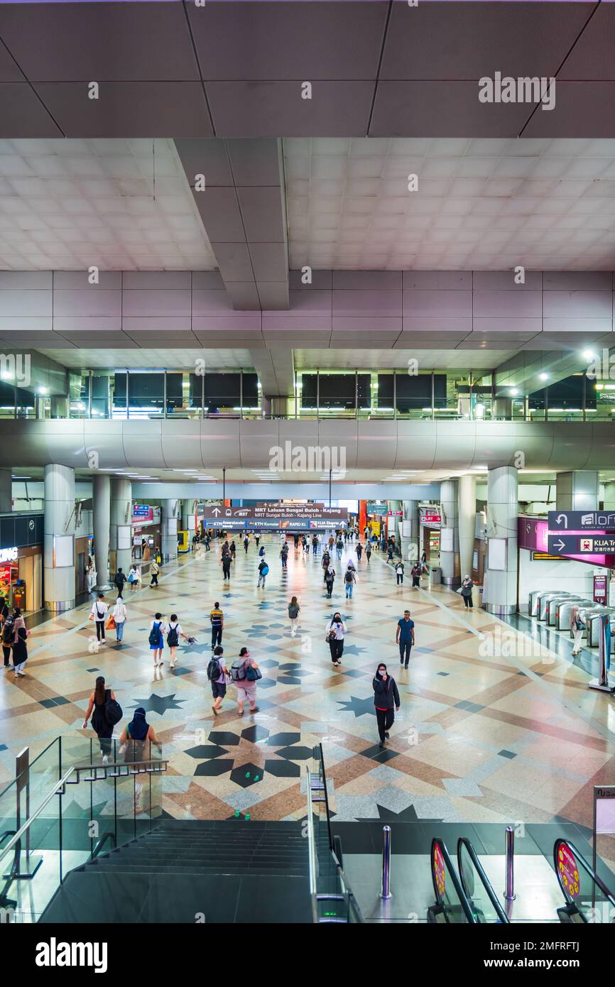 Kuala Lumpur, Malaisie - décembre 2022 : la gare KL Sentral est un développement orienté vers le transit qui abrite la principale gare ferroviaire de Kuala Lumpur Banque D'Images