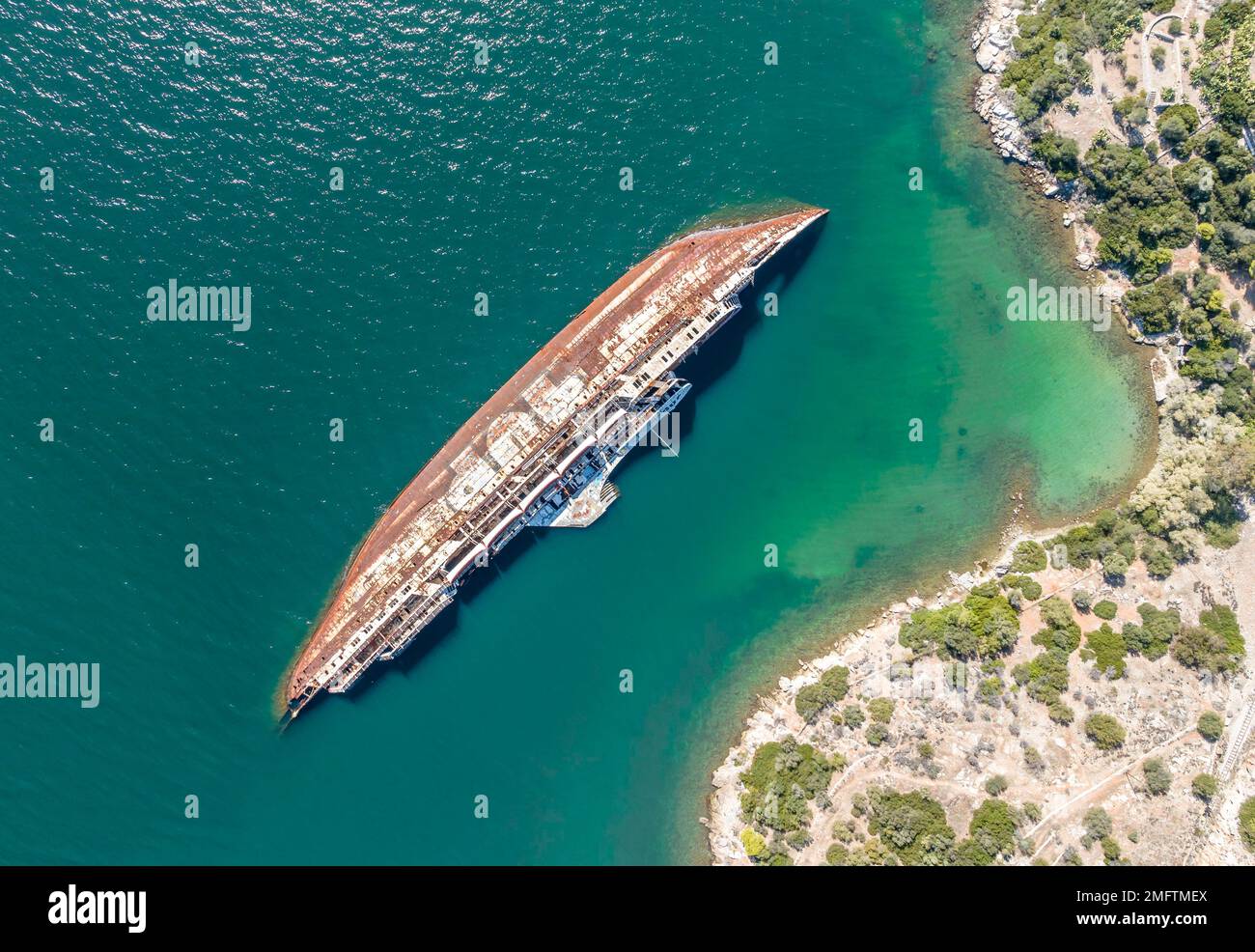 Vue aérienne, épave du bateau Mediterranean Sky, Baie d'Eleusis, Attique, Grèce Banque D'Images