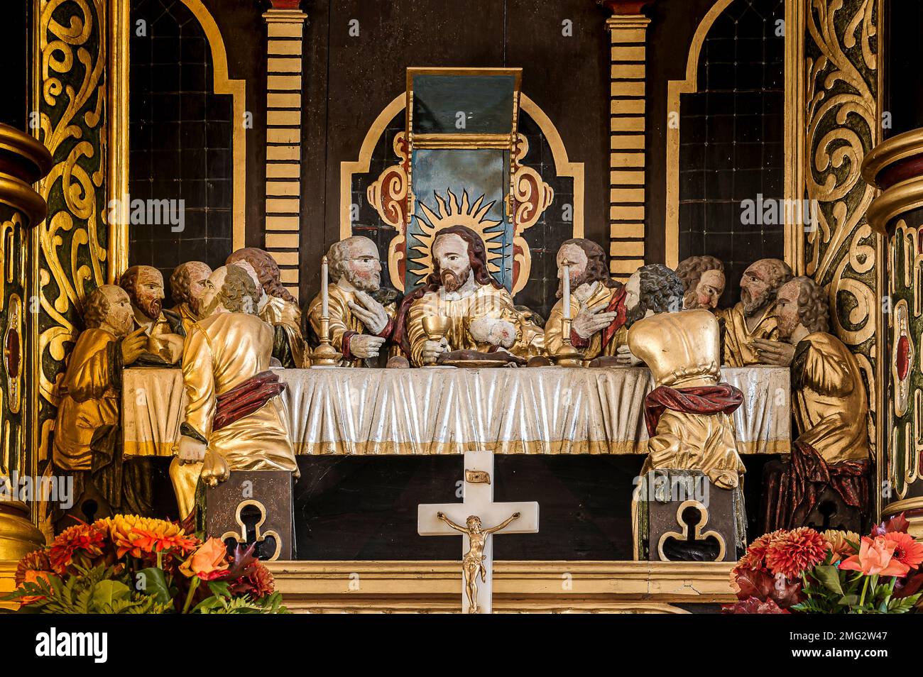 Sculpture sur bois représentant l'Eucharistie sur l'autel de l'église d'Elmelund, Danemark, 10 octobre 2022 Banque D'Images