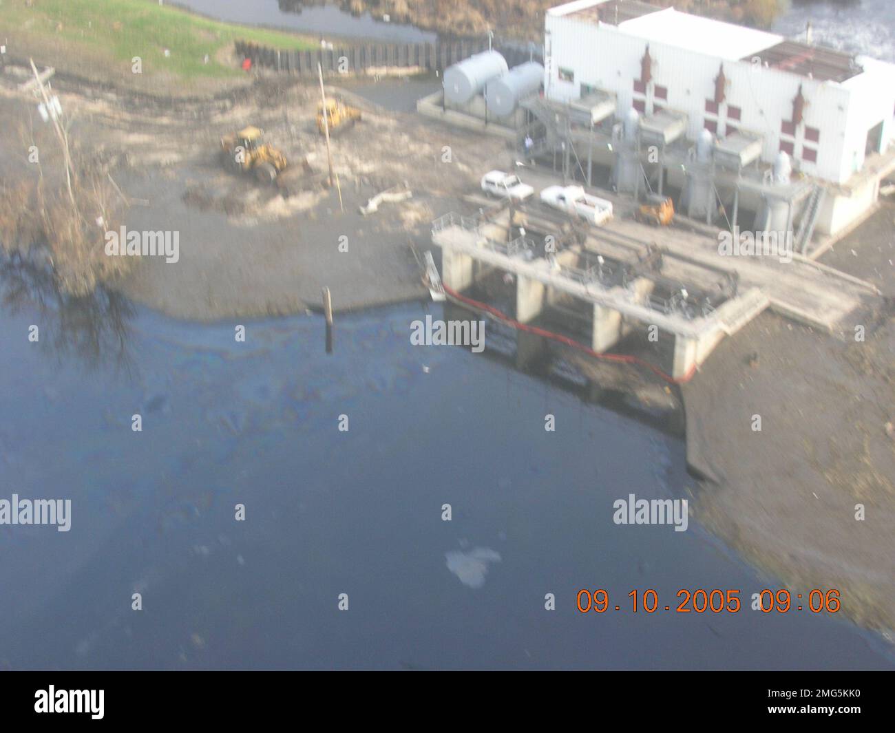 Pollution - ESU St. Louis Response - Murphy Oil - 26-HK-243-78. Station de pompe à eau. Ouragan Katrina Banque D'Images