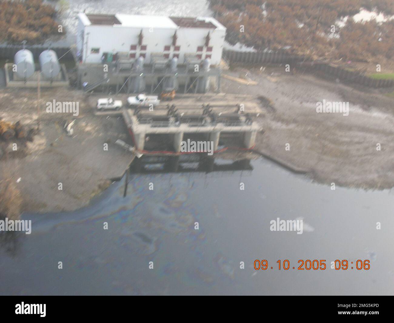 Pollution - ESU St. Louis Response - Murphy Oil - 26-HK-243-77. Station de pompe à eau II Ouragan Katrina Banque D'Images