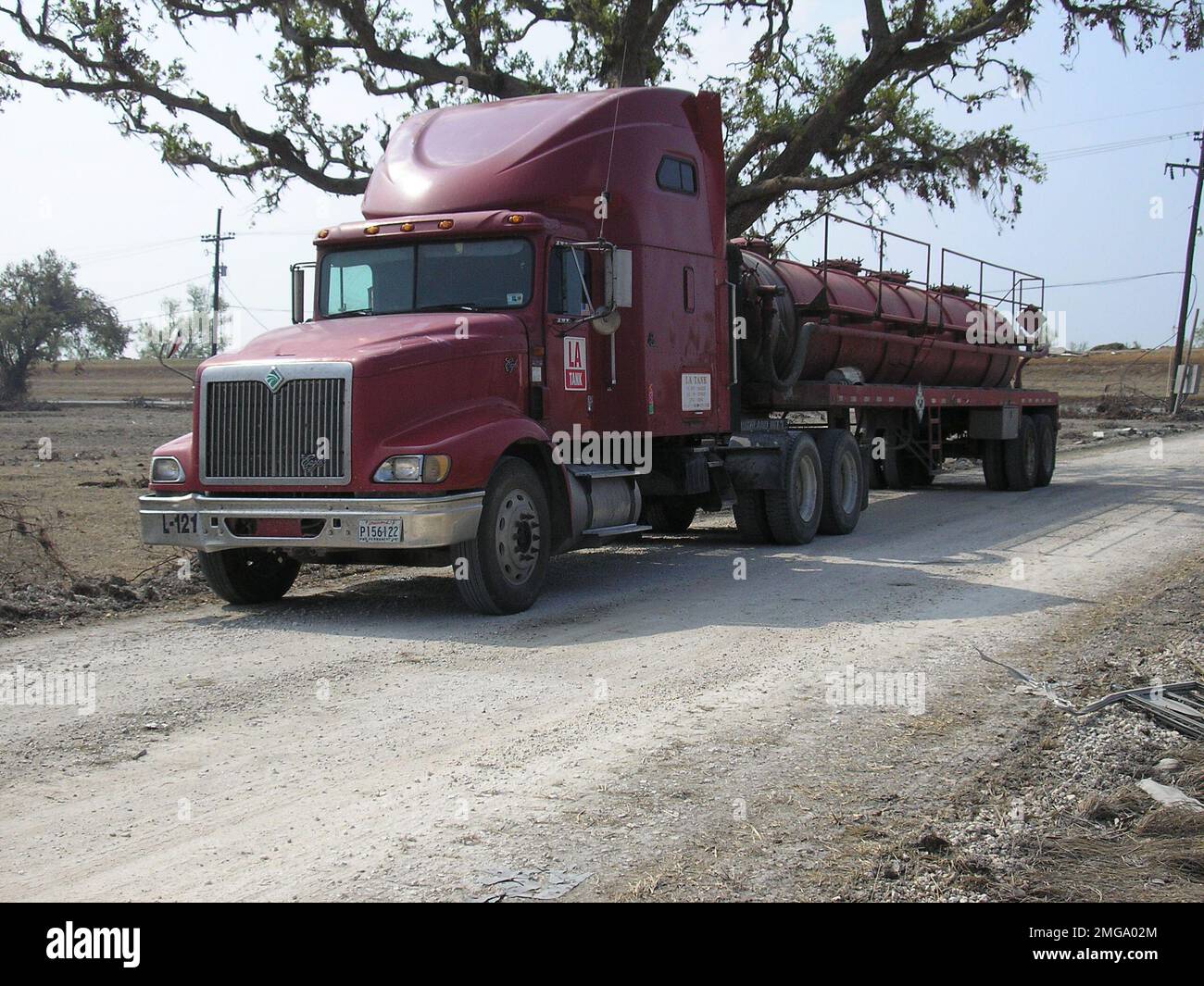 Pollution - ESU St. Louis Response - Basse-Nord - 26-HK-230-12. DEUXIÈME CAMION-CITERNE DE L'ENTREPRENEUR SUR LE SITE. Ouragan Katrina Banque D'Images