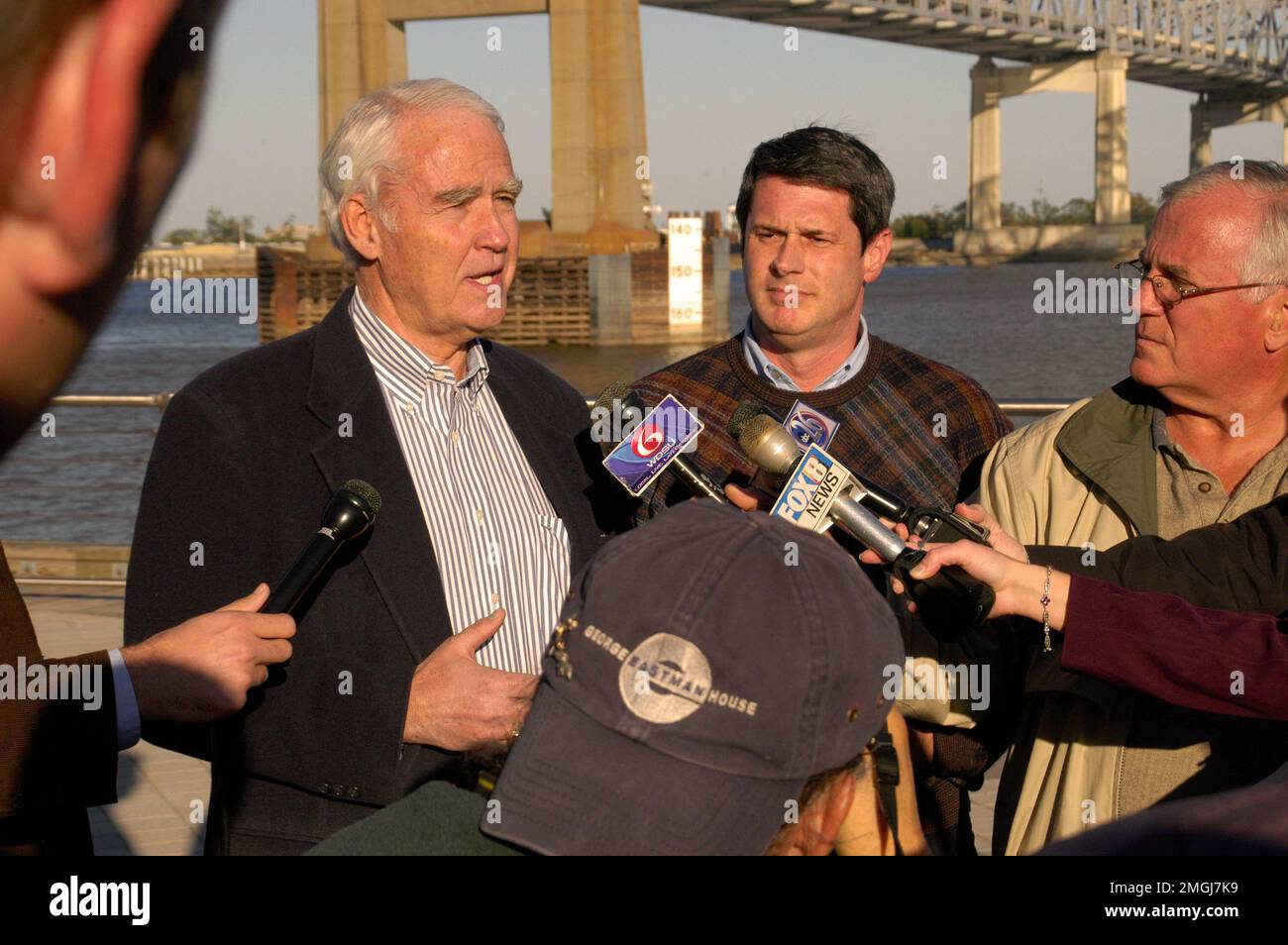 Matériel du Vice-amiral Allen - VIP Tours - 26-HK-375-34. Ouragan Katrina Banque D'Images
