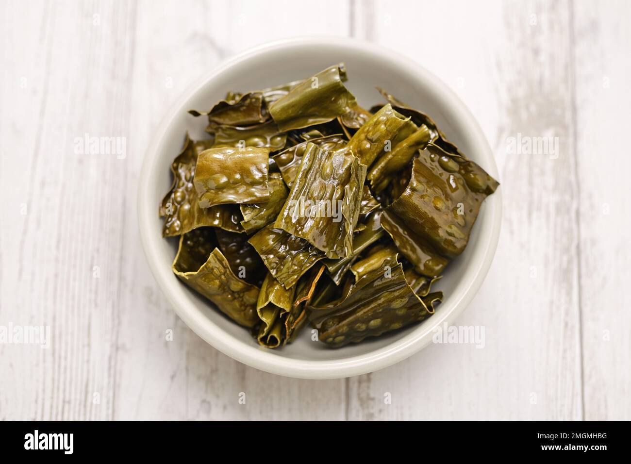 Croustilles de varech ( kombu frits ), en-cas japonais sain Banque D'Images